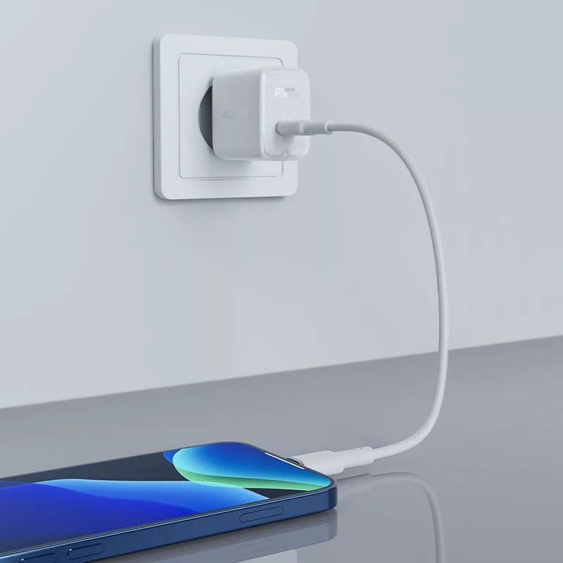 ACEFAST GaN Cargador USB-C 30W PD QC 3.0 AFC FCP Blanco (A21)