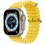 Apple Watch Ultra GPS + Cellular, caja de titanio de 49mm con correa Ocean amarilla