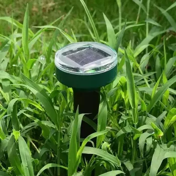 Repelente ultrasónico solar de topos y roedores iLike Gardenera 22,5x6,3 cm set de 2 uds. para jardín y césped