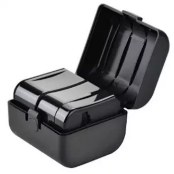 iLike CP TR1 Multiadaptador de red 3 en 1 UK 3 clavijas - Euro 2 clavijas - US (EE. UU.) - Asia + estuche de almacenamiento negro