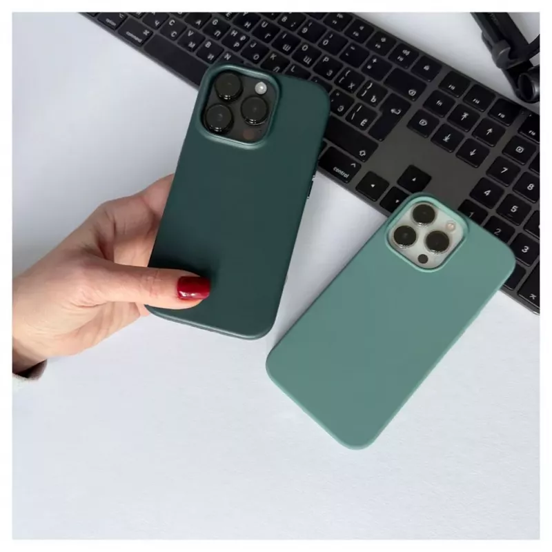 Evelatus Apple iPhone 14 Pro funda de piel genuina con MagSafe verde oscuro