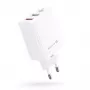 Evelatus Cargador de viaje ETC06 pared EU 3 puertos 32W USB-C / USB-A2 blanco
