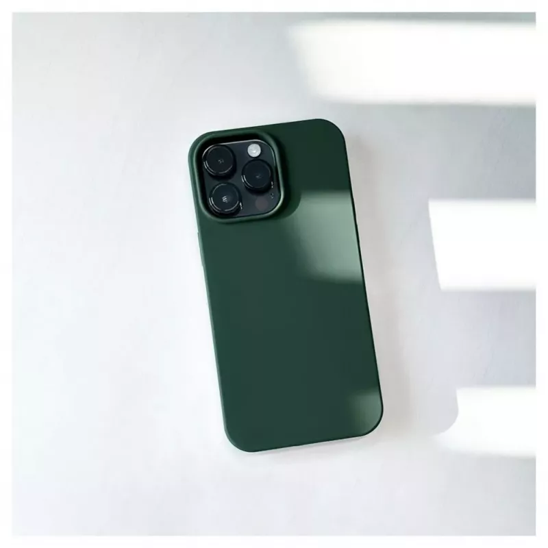 Evelatus Funda de silicona Premium Soft Touch para Apple iPhone 15 Pro verde oliva oscuro