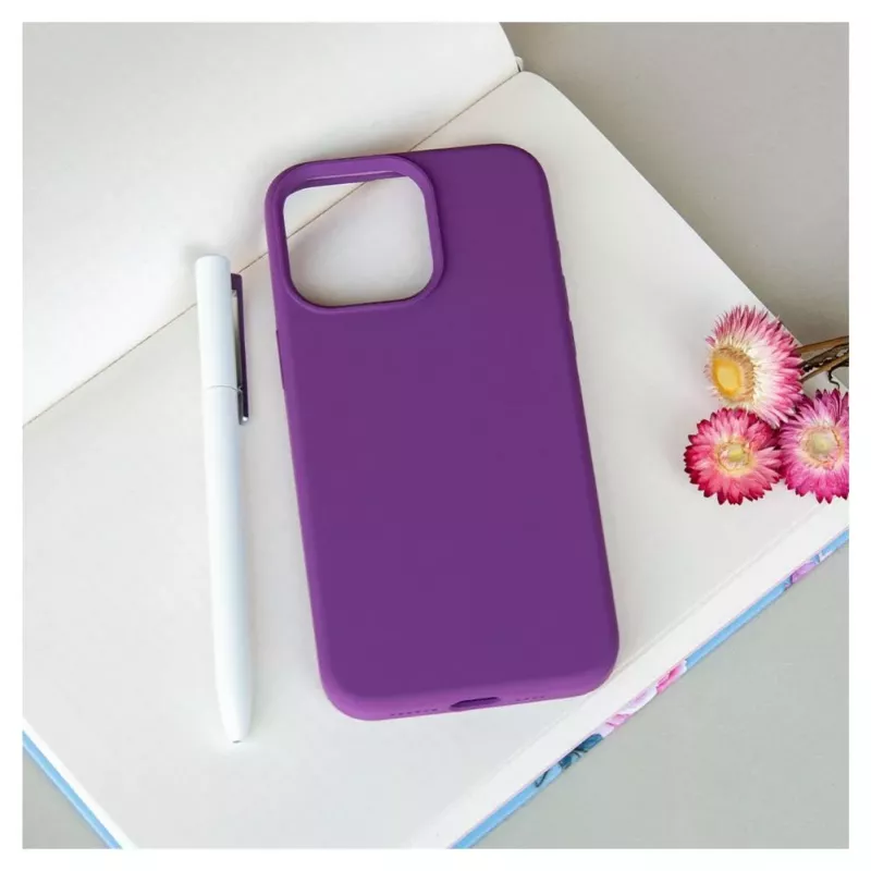Evelatus Funda de silicona Premium Soft Touch para Apple iPhone 15 Pro Max morado intenso