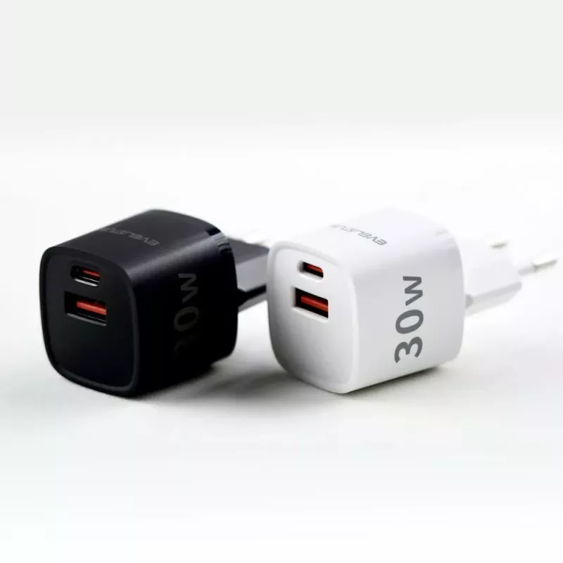 Evelatus Cargador EU de 30W máx. USB-A y USB-C negro