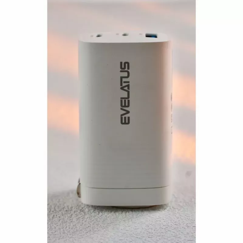 Evelatus Cargador rápido de 65W máx. CN USB-C1/USB-C1/USB-A blanco