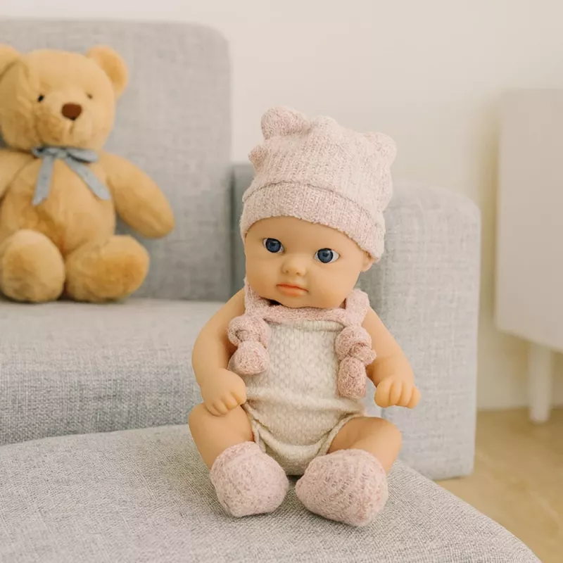 LEAN TOYS Muñeca bebé, conjunto rosa, gorro, babero, 18 cm