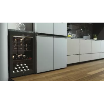 Haier HWS49GAE Wine Bank 50 Serie 3 Vinoteca de compresor independiente negra 49 botellas