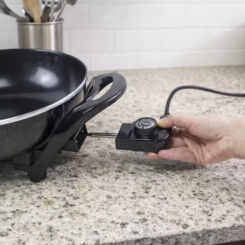 Beper P101COS100 Cortapelos inalámbrico con 4 peines de corte, negro