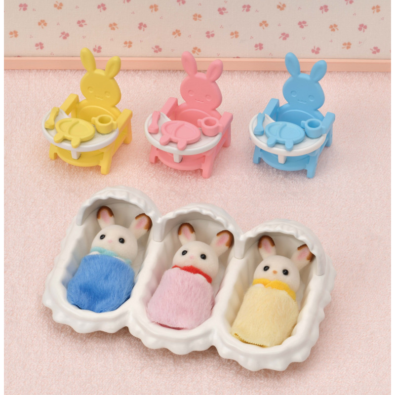 Sylvanian Families Set de inicio Trillizos - set de juego con accesorios de cuidado del bebé