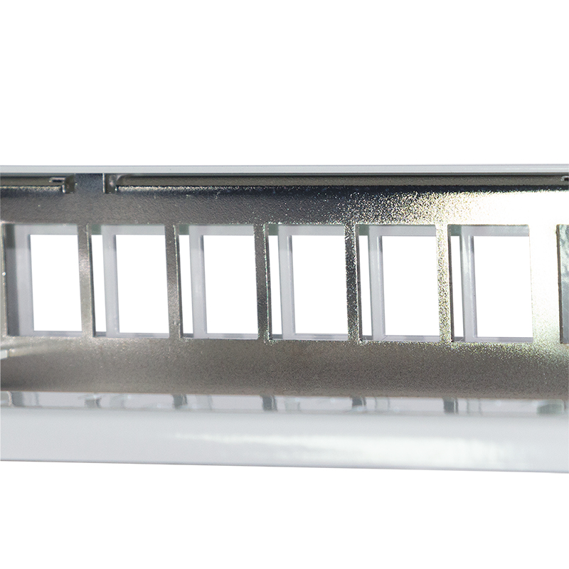 LogiLink panel de parcheo Keystone 19 pulgadas, 24 puertos, apantallado, gris claro (RAL7035), 1U, para hasta 24 módulos Keystone, 1 ud. (NK4073)