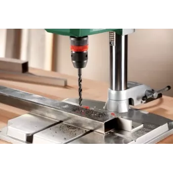 Taladro de columna Bosch PBD 40 portabrocas sin llave 710 W