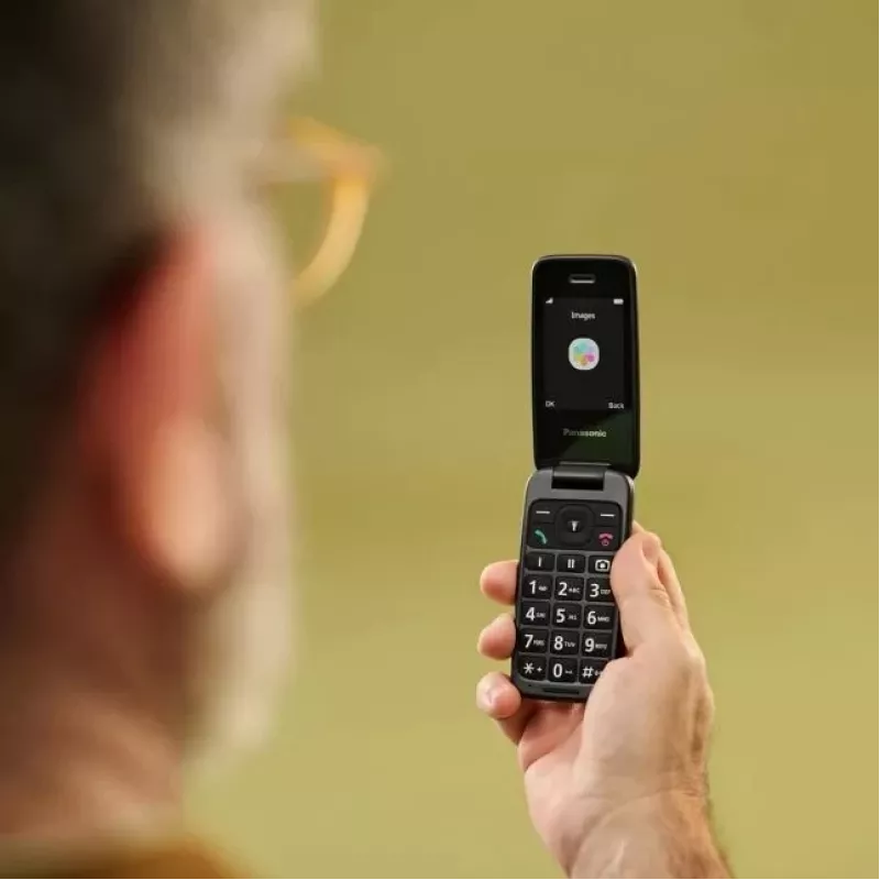 Teléfono móvil de concha Panasonic KX-TU410EXB negro