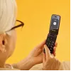 Teléfono móvil de concha Panasonic KX-TU410EXB negro