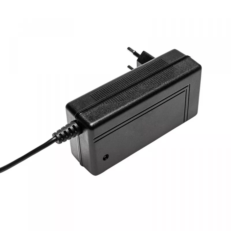 Akyga AK-PD-09 Cargador para aspirador Hoover Freedom, 26 V / 0,4 A, 10,4 W, 5,5 x 2,1 mm, 1,8 m