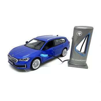 PULIO 1:35 Skoda Superb Combi Coche de modelismo die-cast con luz y sonido