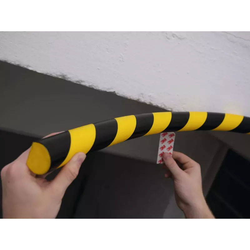 Durable S32R pasacables de suelo, PVC, negro/amarillo, redondeado, 1000 mm