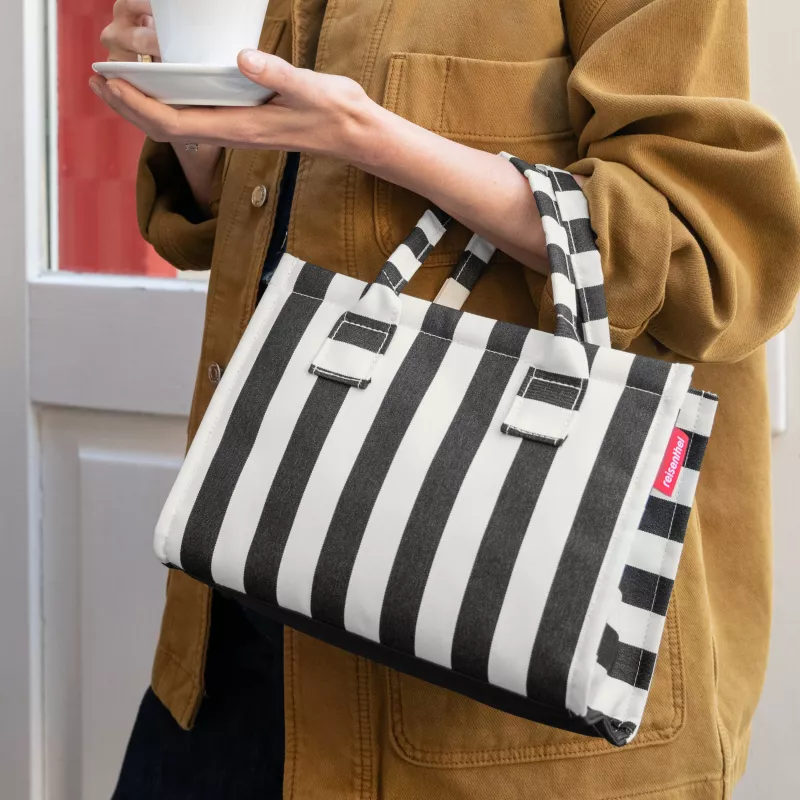 Reisenthel dailyshopper XS summerstripes negro