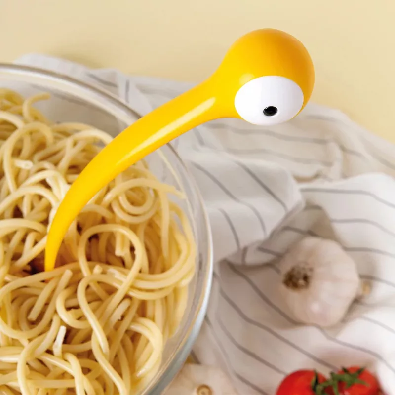 OTOTO Pasta Monsters set para servir pasta