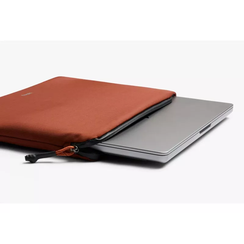Bellroy Lite Laptop Sleeve 16 - Funda para Portátil de 16 Pulgadas (Clay)