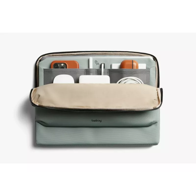Bellroy Laptop Caddy 16 - Funda para Portátiles de 16 Pulgadas con Bolsillos para Accesorios (Eucalipto)