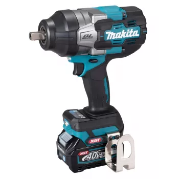 Llave de impacto a batería Makita TW003GM201 XGT 40V Max, 1600 Nm par de aflojamiento, accionamiento cuadrado 3/4 pulgadas, con 2 baterías BL4040, cargador y maletín