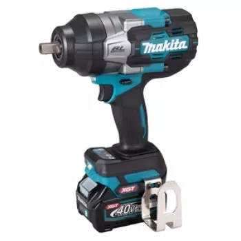 Llave de impacto a batería Makita TW003GM201 XGT 40V Max, 1600 Nm par de aflojamiento, accionamiento cuadrado 3/4 pulgadas, con 2 baterías BL4040, cargador y maletín