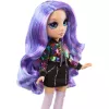 MGA Rainbow High Violet Willow muñeca de moda con 2 conjuntos y accesorios
