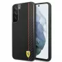 Ferrari FESAXHCS22MBK funda rígida On Track Carbon Stripe negra para S22+ S906