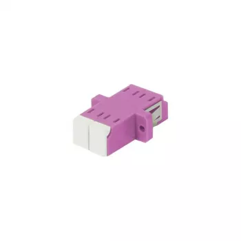 SYNERGY21 acoplador de fibra óptica LC-LC dúplex multimodo OM4, violeta erika, PVC, con brida, con tapa de protección láser unilateral