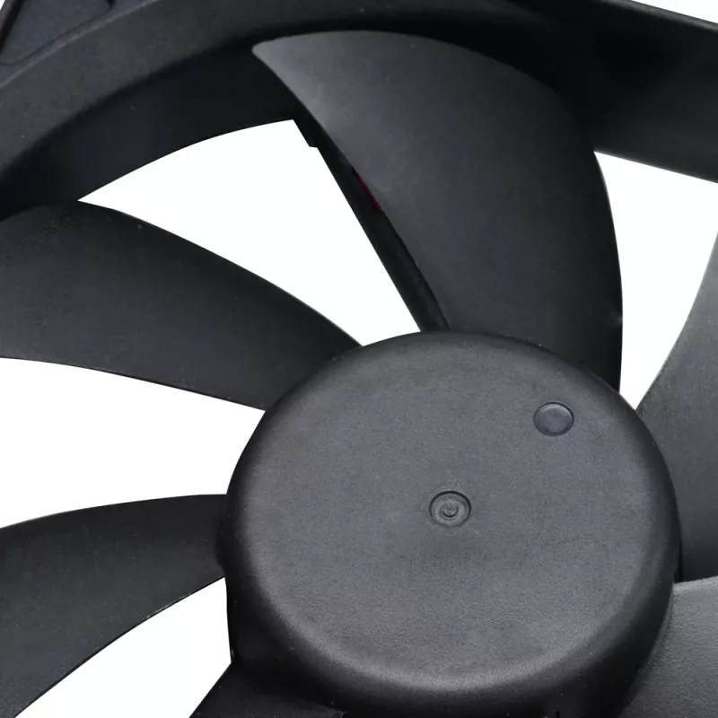 Akasa Ventilador negro de 12cm - 17,5 dB - Negro