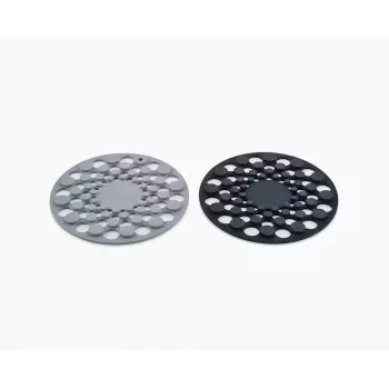 Set Joseph Joseph Spot-On con 2 salvamanteles de silicona grises