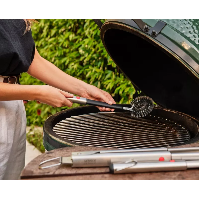 Joseph Joseph GrillOut SST cepillo de limpieza para parrilla con mango extensible
