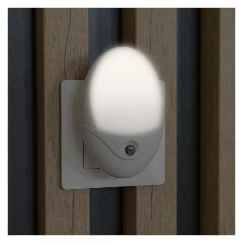 ENTAC Luz nocturna 0,5W ovalada blanco frío blanco sensor crepuscular