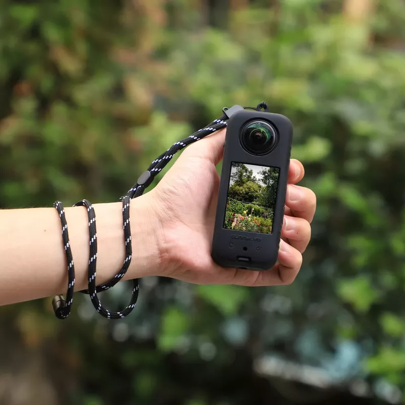 SUNNYLIFE Funda protectora de silicona para Insta360 X3 - Negra