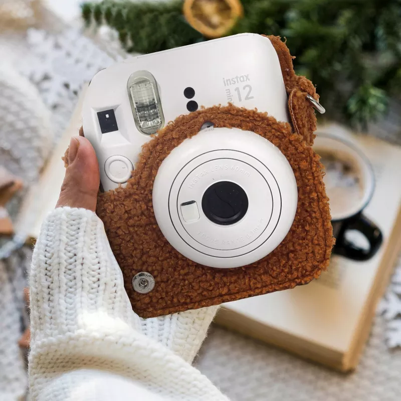 LOVEINSTANT funda protectora para Fujifilm Instax Mini 12 - diseño perro de peluche - marrón