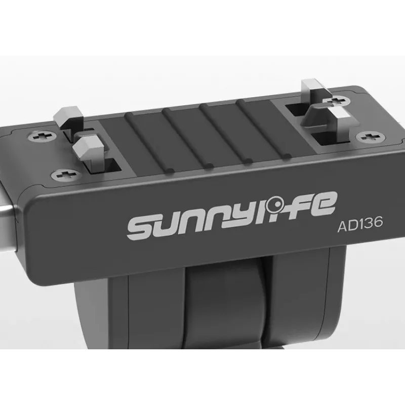 SUNNYLIFE Soporte magnético de liberación rápida con tornillo de 1/4 de pulgada para Insta360 X4, X3, Ace Pro y más - Negro (AD136-D)