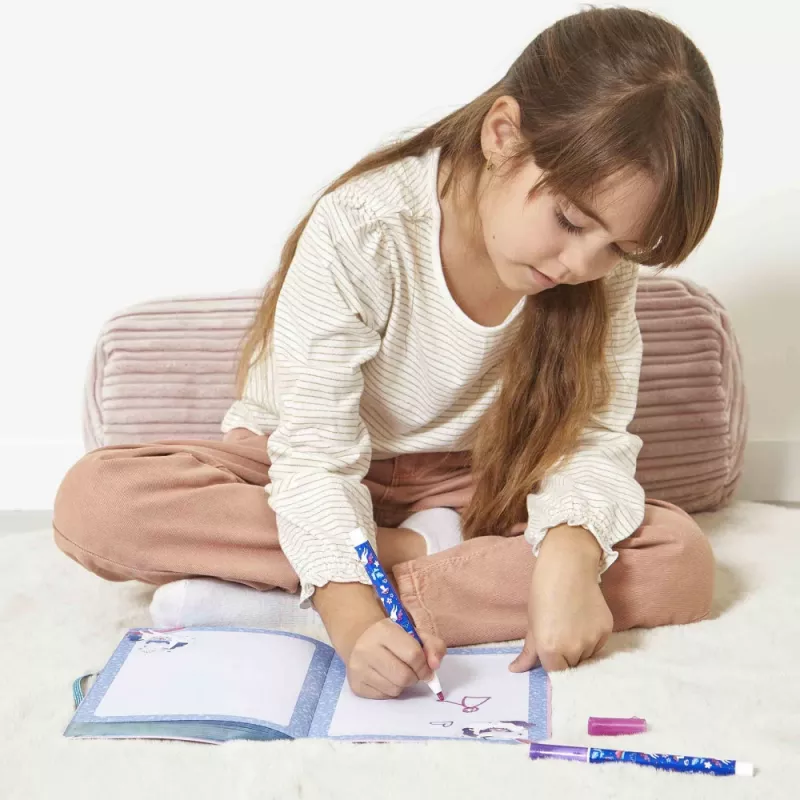 Janod Unicorn Dreamland cuaderno con goma elástica, 6+