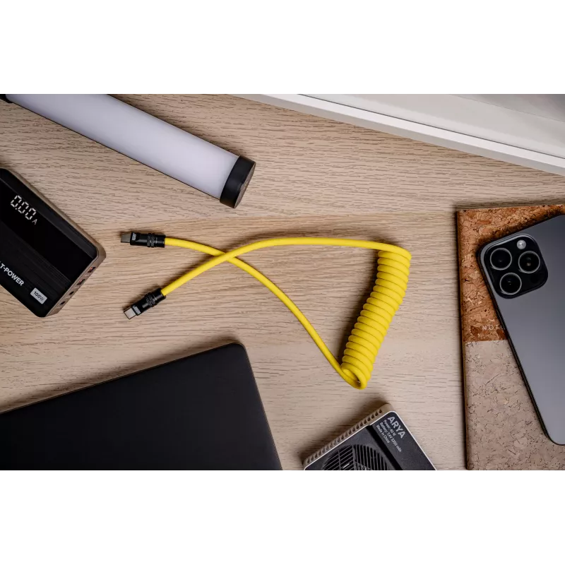 Newell Cable USB-C a USB-C 100W, 1,5m, Silicona, Enrollado, Amarillo-Negro