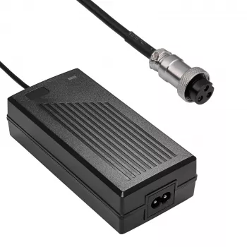 Akyga AK-EV-18 cargador para baterías de litio de 36 V (10S) (bicicleta eléctrica / patinete), 42 V / 2 A, 84 W, conector hembra GX16 12 mm