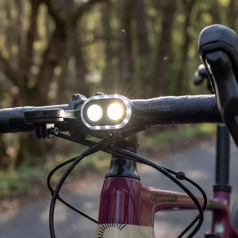 VAYOX VAF300 Luz delantera de bicicleta 300 lúmenes 700mAh IPX6 negro