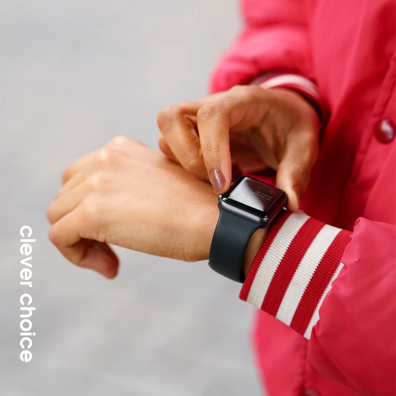 Crong correa de silicona líquida para Apple Watch 38/40/41/42 mm (negra)