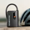 ROCKBROS L1 Bomba de aire eléctrica portátil mini compresor 70 PSI longitud de manguera 200 mm Schrader - negra