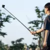 Ulanzi MT-57 palo selfie con trípode y disparador Bluetooth, negro