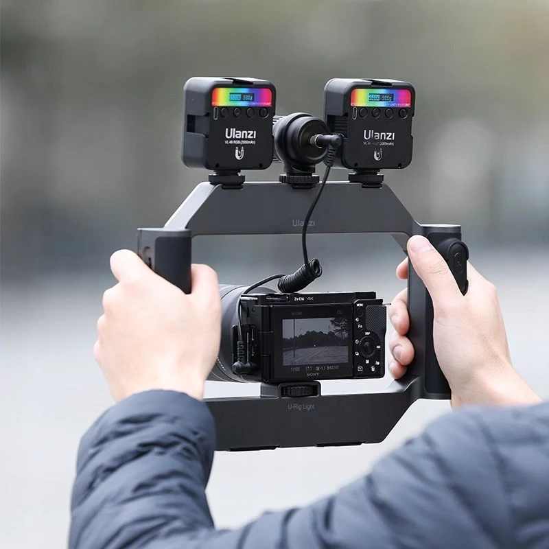 Ulanzi U-Rig empuñadura con luz LED, batería externa y mando a distancia