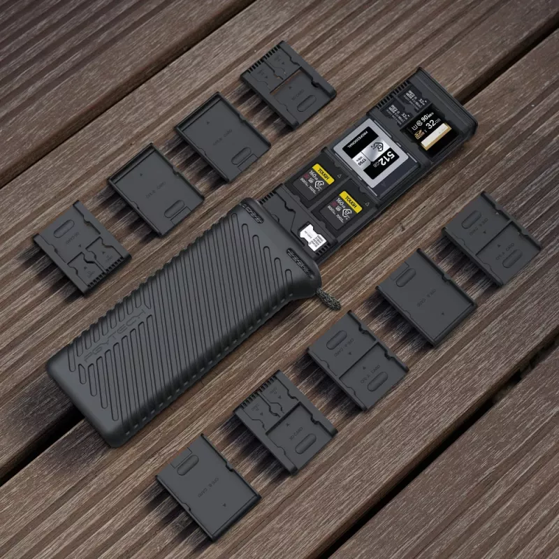 PGYTECH CreateMate estuche para tarjetas de memoria con lector de tarjetas USB-C, Space Gray
