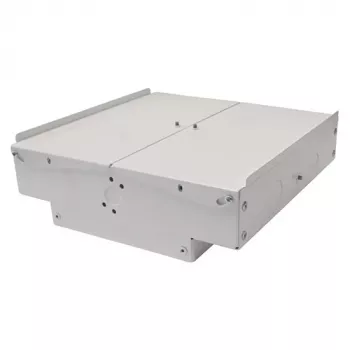 Chief Caja sobre techo