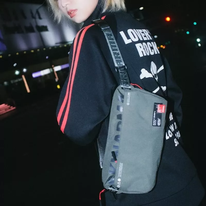SKINARMA Bolso bandolera Fardel Marfil