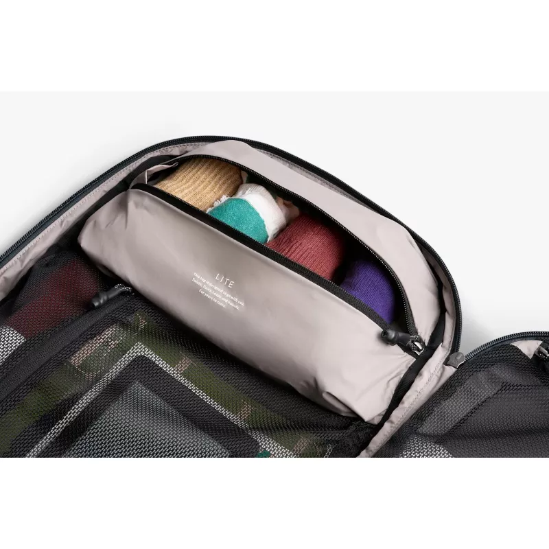 Bellroy Lite Travel Pack - Mochila de viaje 30L con compartimento para portátil (Ash)
