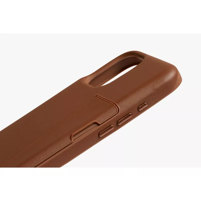Bellroy Leather Card Case para iPhone 16 Plus, marrón